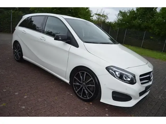 Mercedes-Benz B 200