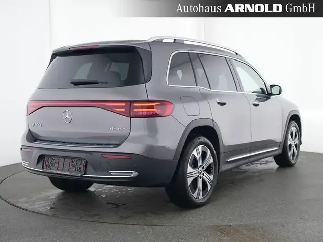 Mercedes-Benz EQB 300