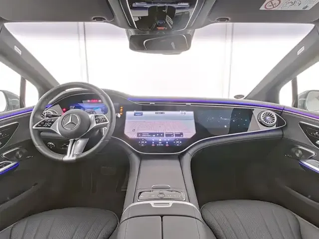 Mercedes-Benz EQE 500