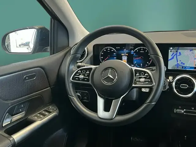 Mercedes-Benz B 200