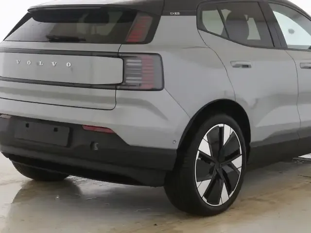 Volvo EX30