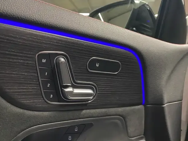 Mercedes-Benz GLA 220