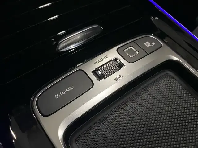 Mercedes-Benz GLA 220