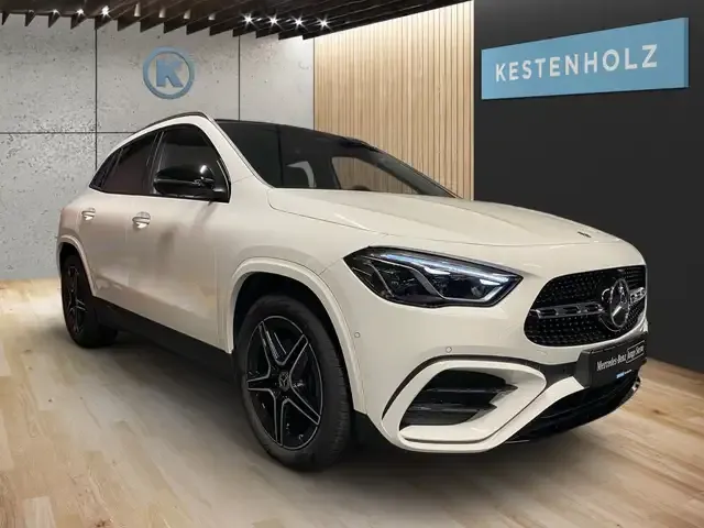 Mercedes-Benz GLA 220