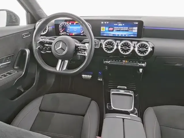 Mercedes-Benz EQA 300