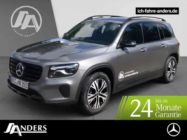 Mercedes-Benz GLB 200