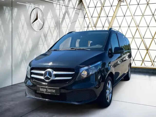 Mercedes-Benz V 220