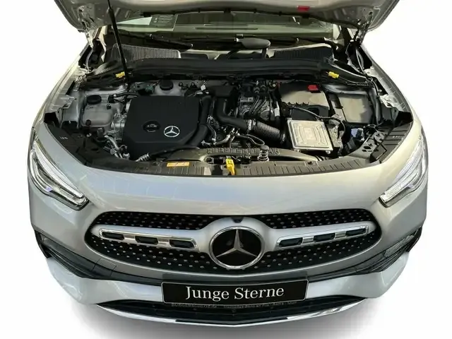 Mercedes-Benz GLA 250