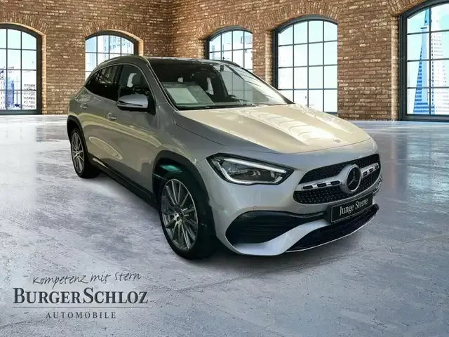 Mercedes-Benz GLA 250