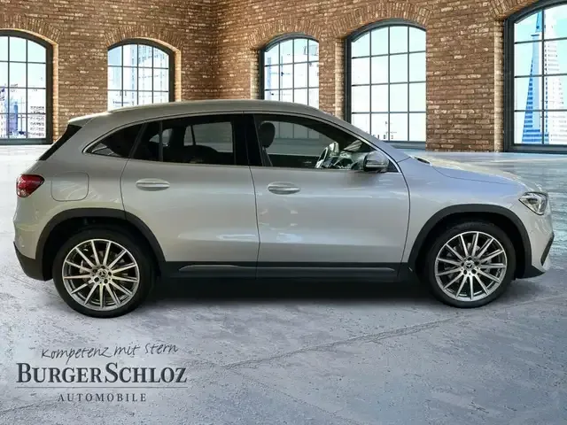 Mercedes-Benz GLA 250
