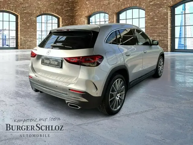 Mercedes-Benz GLA 250