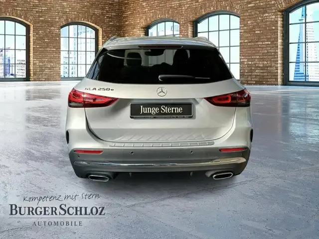Mercedes-Benz GLA 250