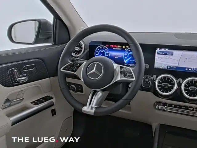 Mercedes-Benz EQA 300