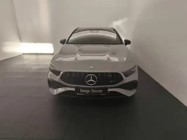 Mercedes-Benz A 35 AMG