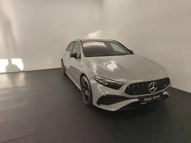 Mercedes-Benz A 35 AMG