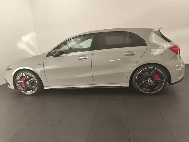 Mercedes-Benz A 35 AMG