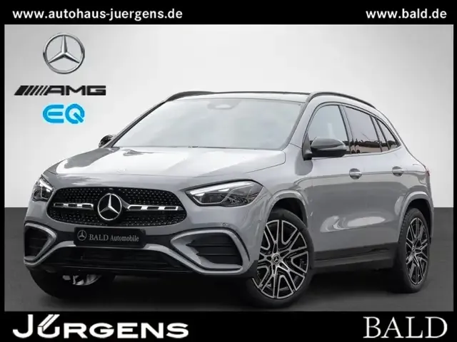 Mercedes-Benz GLA 220