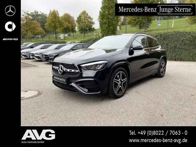 Mercedes-Benz GLA 220
