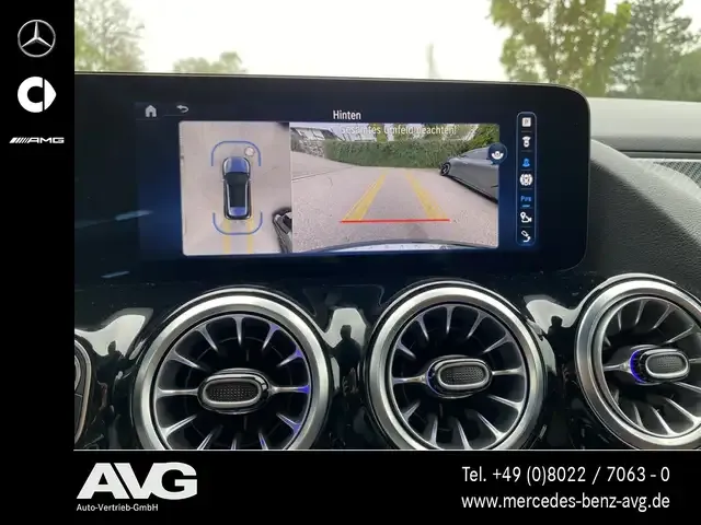 Mercedes-Benz GLA 220