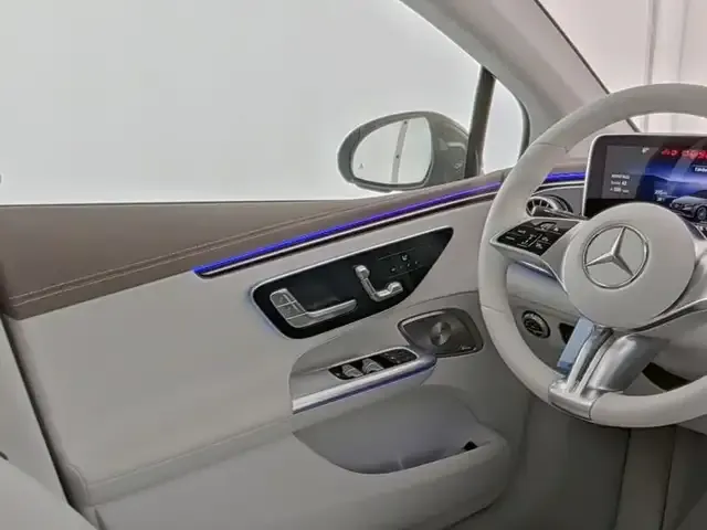 Mercedes-Benz EQE 350