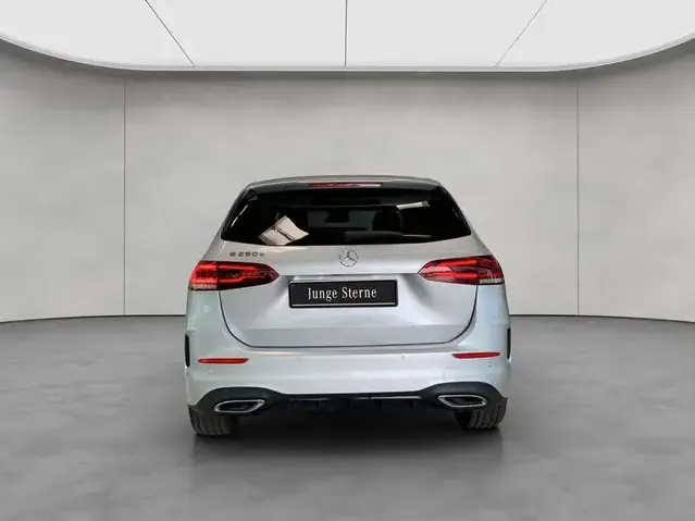 Mercedes-Benz B 250