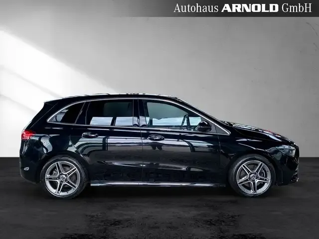 Mercedes-Benz B 220