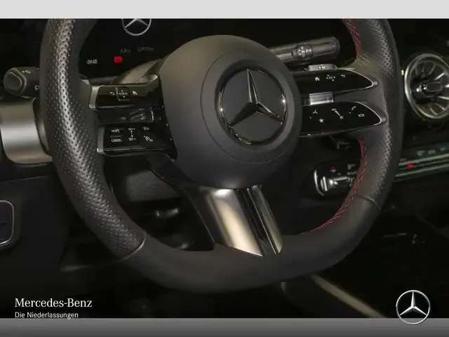 Mercedes-Benz EQB 350