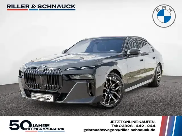 BMW 740