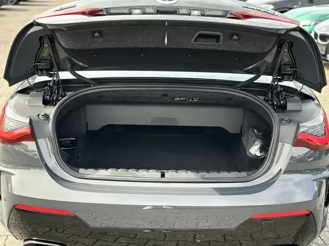 BMW 440