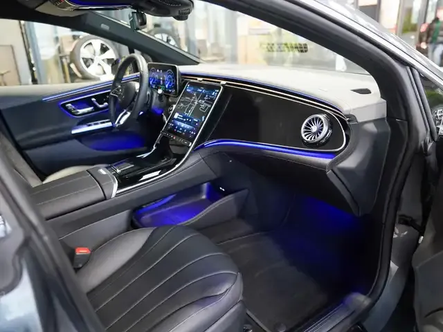 Mercedes-Benz EQE 300