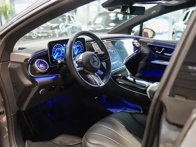 Mercedes-Benz EQE 300