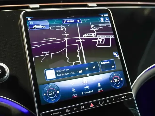 Mercedes-Benz EQE 300