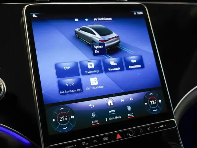 Mercedes-Benz EQE 300