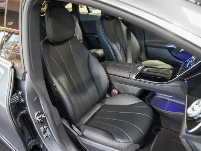 Mercedes-Benz EQE 300