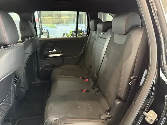 Mercedes-Benz EQB 300