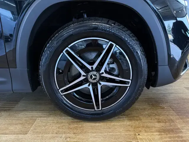 Mercedes-Benz EQB 300