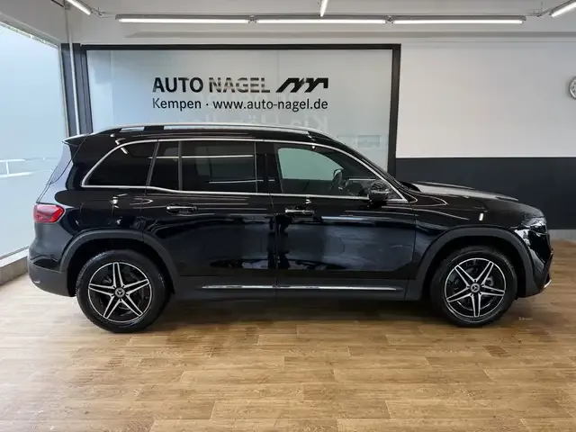 Mercedes-Benz EQB 300