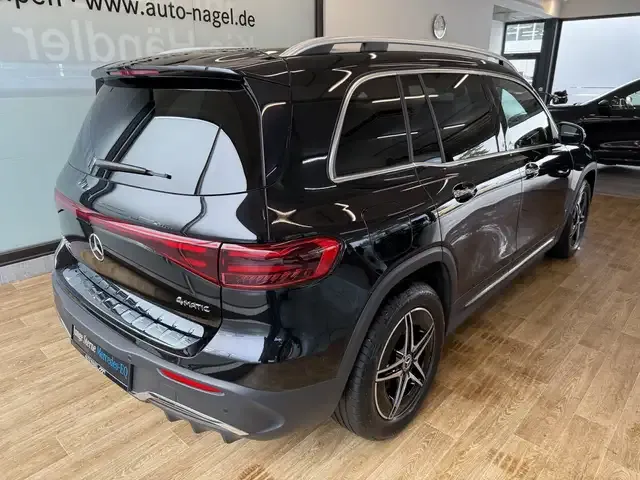Mercedes-Benz EQB 300
