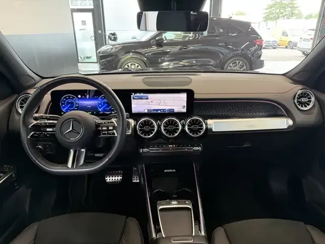 Mercedes-Benz EQB 300