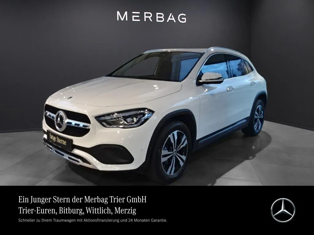 Mercedes-Benz GLA 200