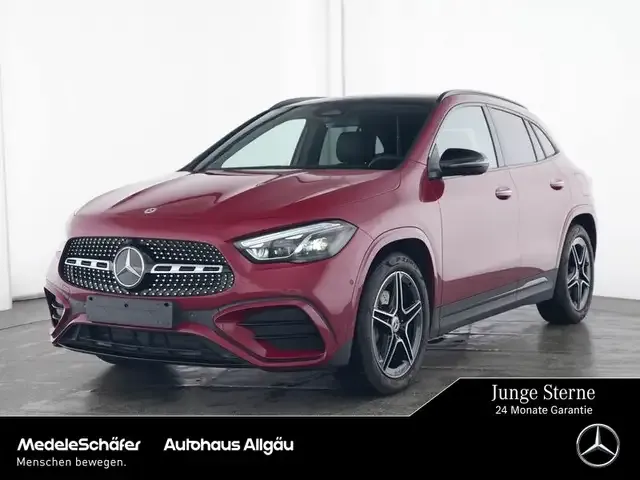Mercedes-Benz GLA 220