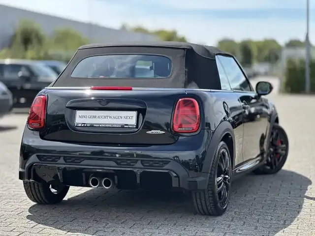 MINI John Cooper Works Cabrio