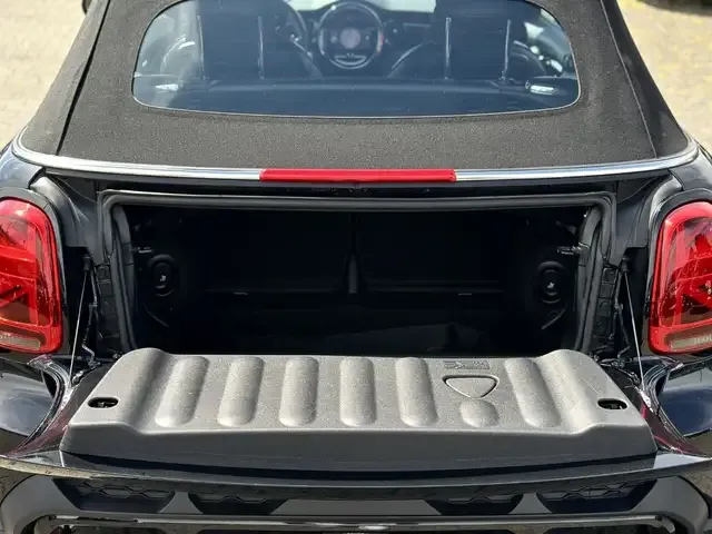 MINI John Cooper Works Cabrio