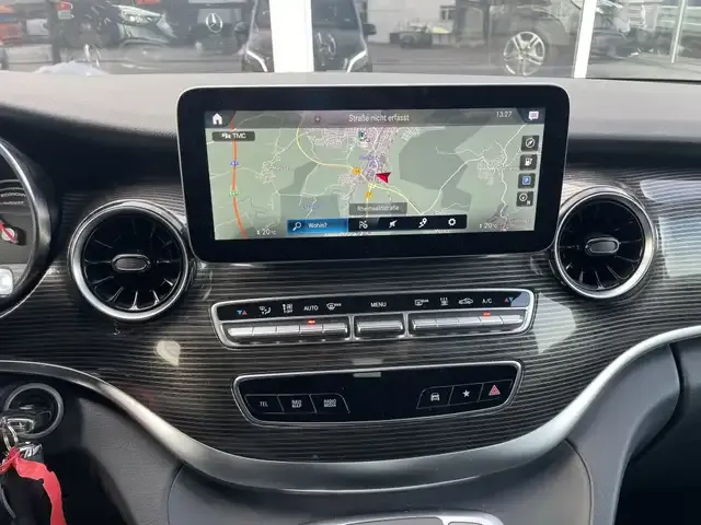 Mercedes-Benz EQV 300