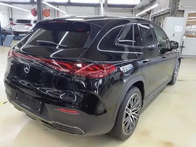 Mercedes-Benz EQE 350
