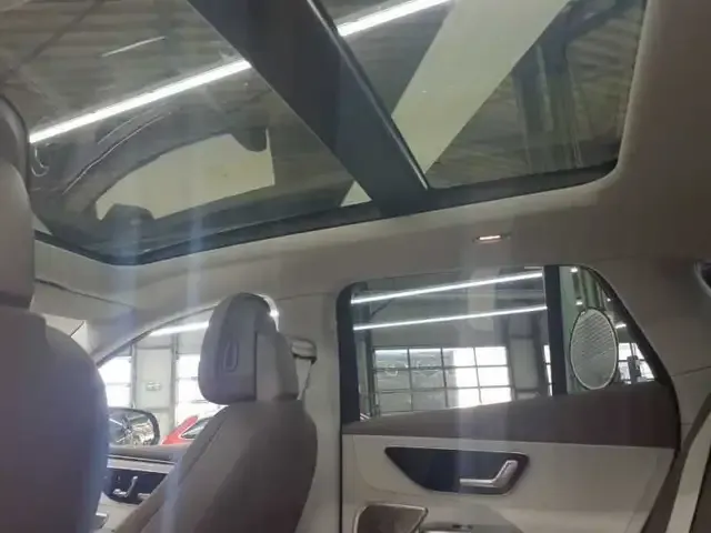 Mercedes-Benz EQE 350