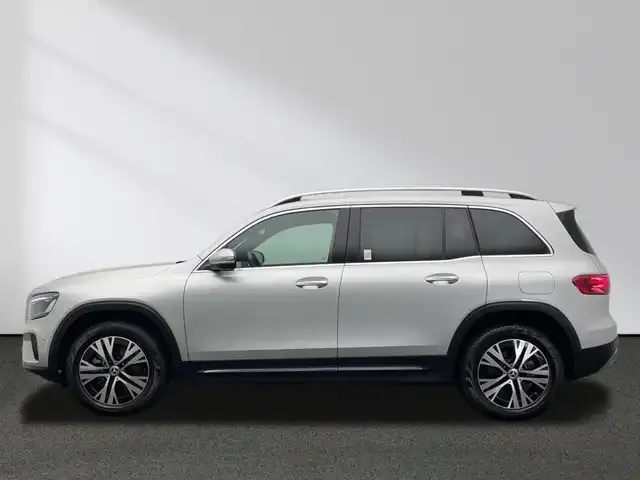 Mercedes-Benz GLB 220