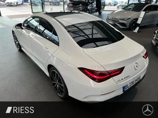 Mercedes-Benz CLA 250