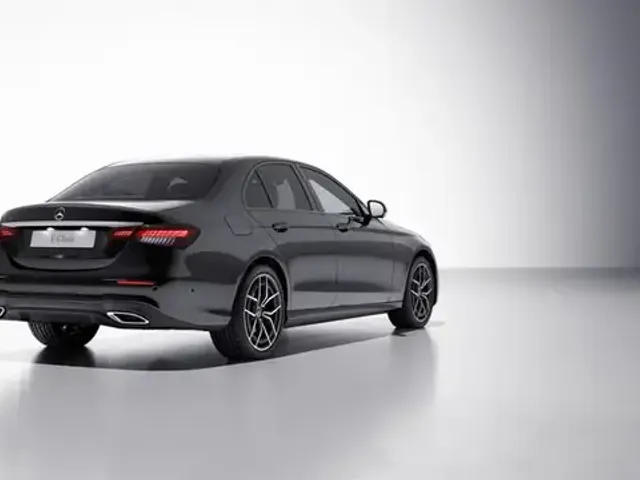 Mercedes-Benz E 400