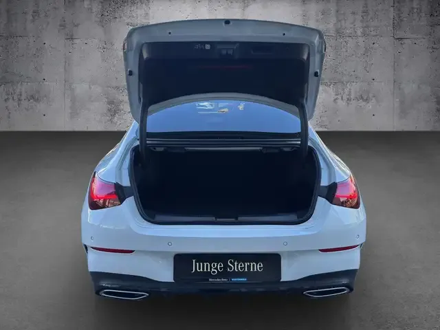 Mercedes-Benz CLA 220